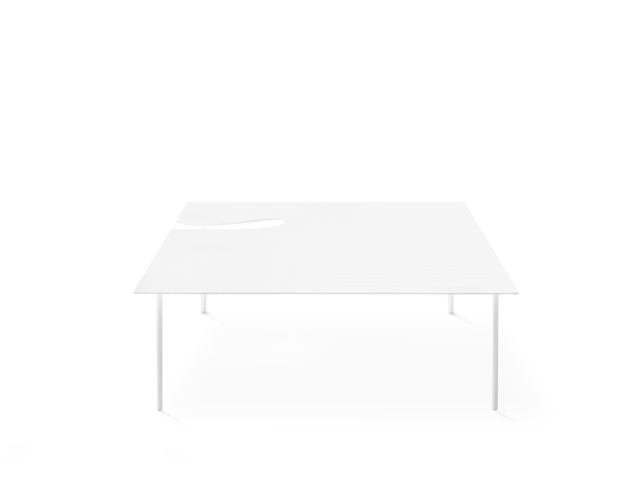 デサルト ソフター ザン スチール テーブル Desalto Softer Than Steel Table